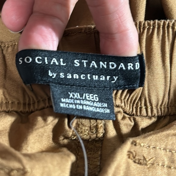 Sanctuary Social Standard Women's XXL Hero Utility Short Brown Convertible NWT - Picture 11 of 16